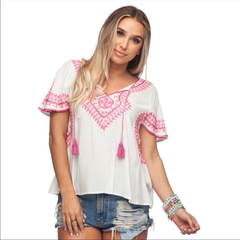 🌸 Buddy Love Basics Embroidered Top 🌸